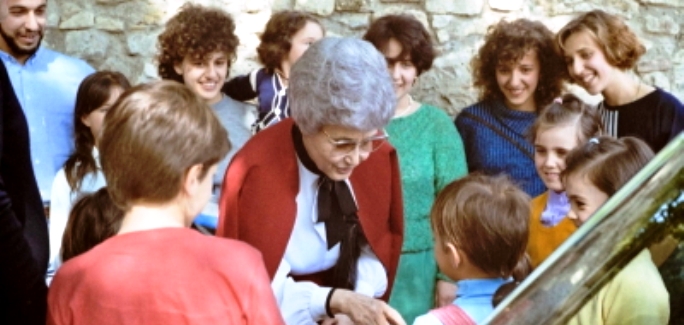 ev-Chiara-Lubich-a-Loppiano 02-a